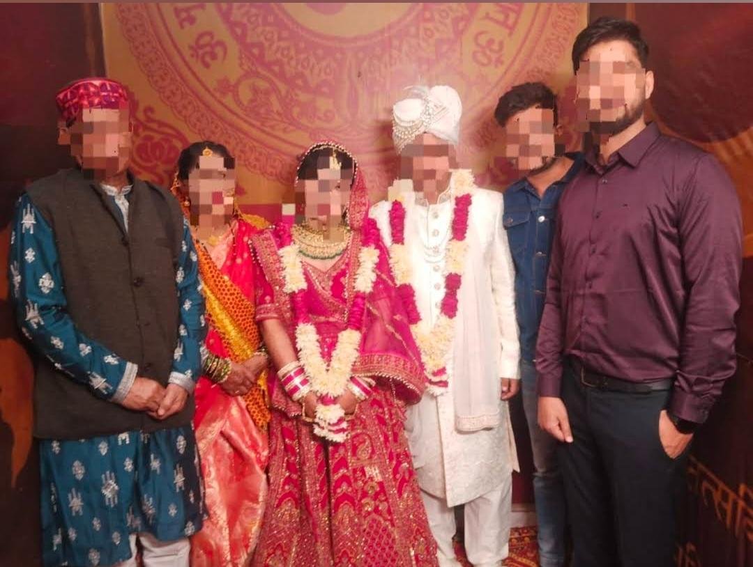 Real wedding photo Arya Samaj Mandir Delhi with family